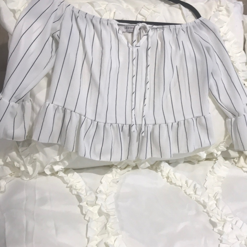 Fashion nova | off shoulder top